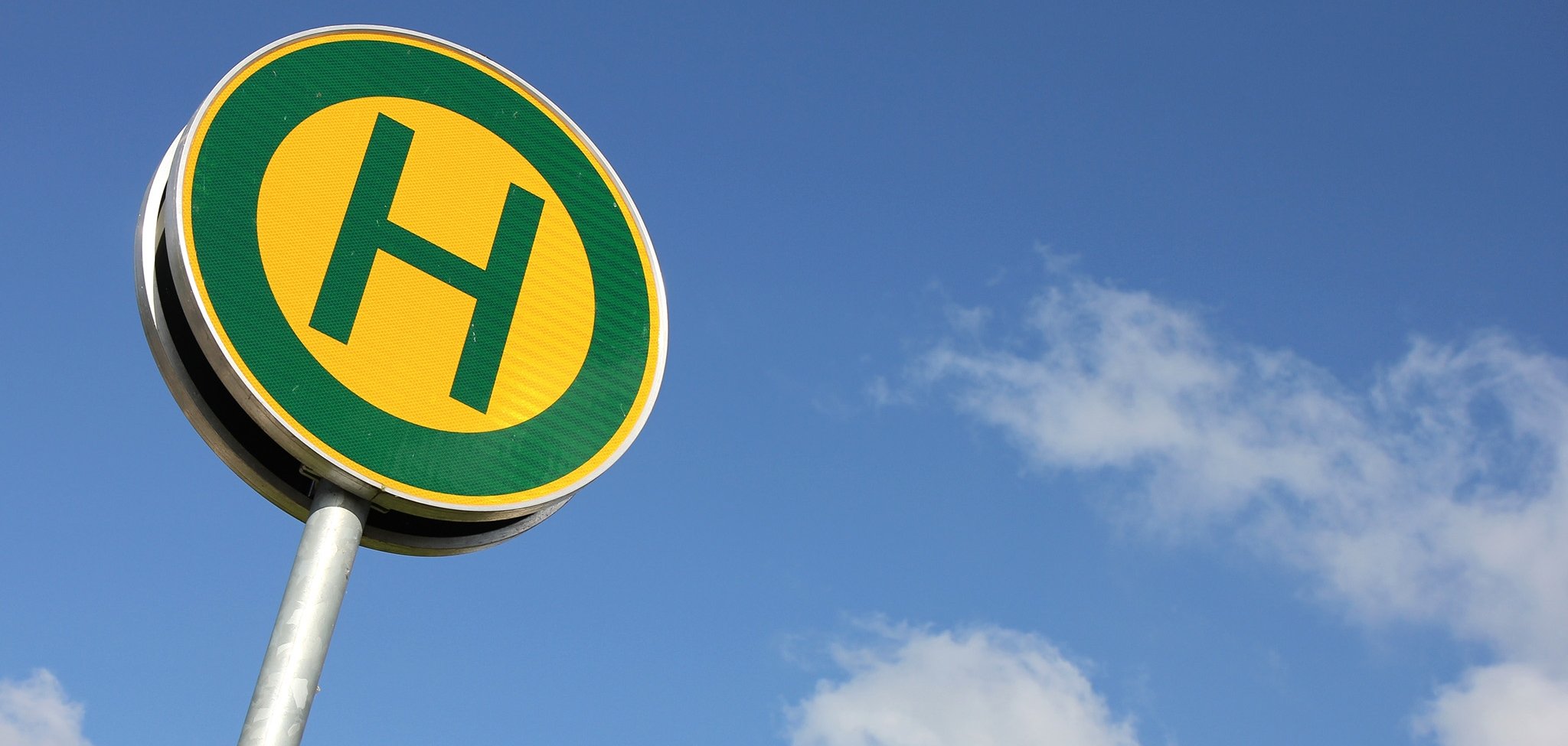 Deutsches Verkehrszeichen: Haltestelle