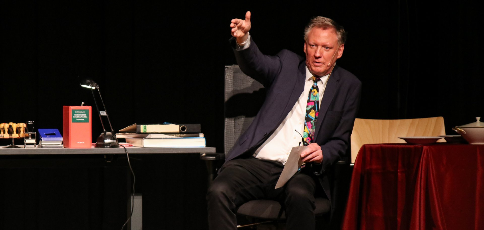 Beamte sind auch nur Menschen Beamte sind auch nur Menschen