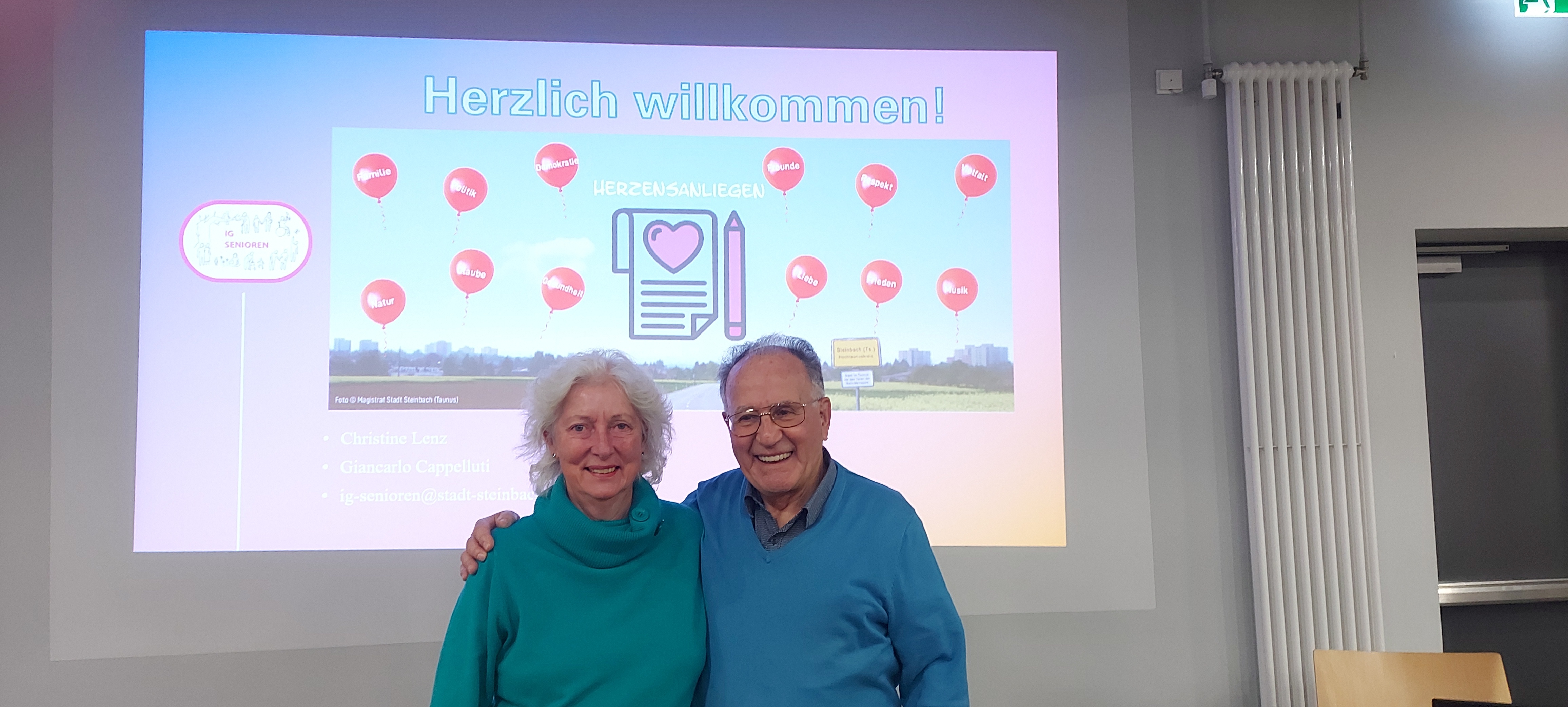 Christine Lenz und Giancarlo Cappelluti präsentieren die Ergebnisse der Umfrage „Herzensanliegen“