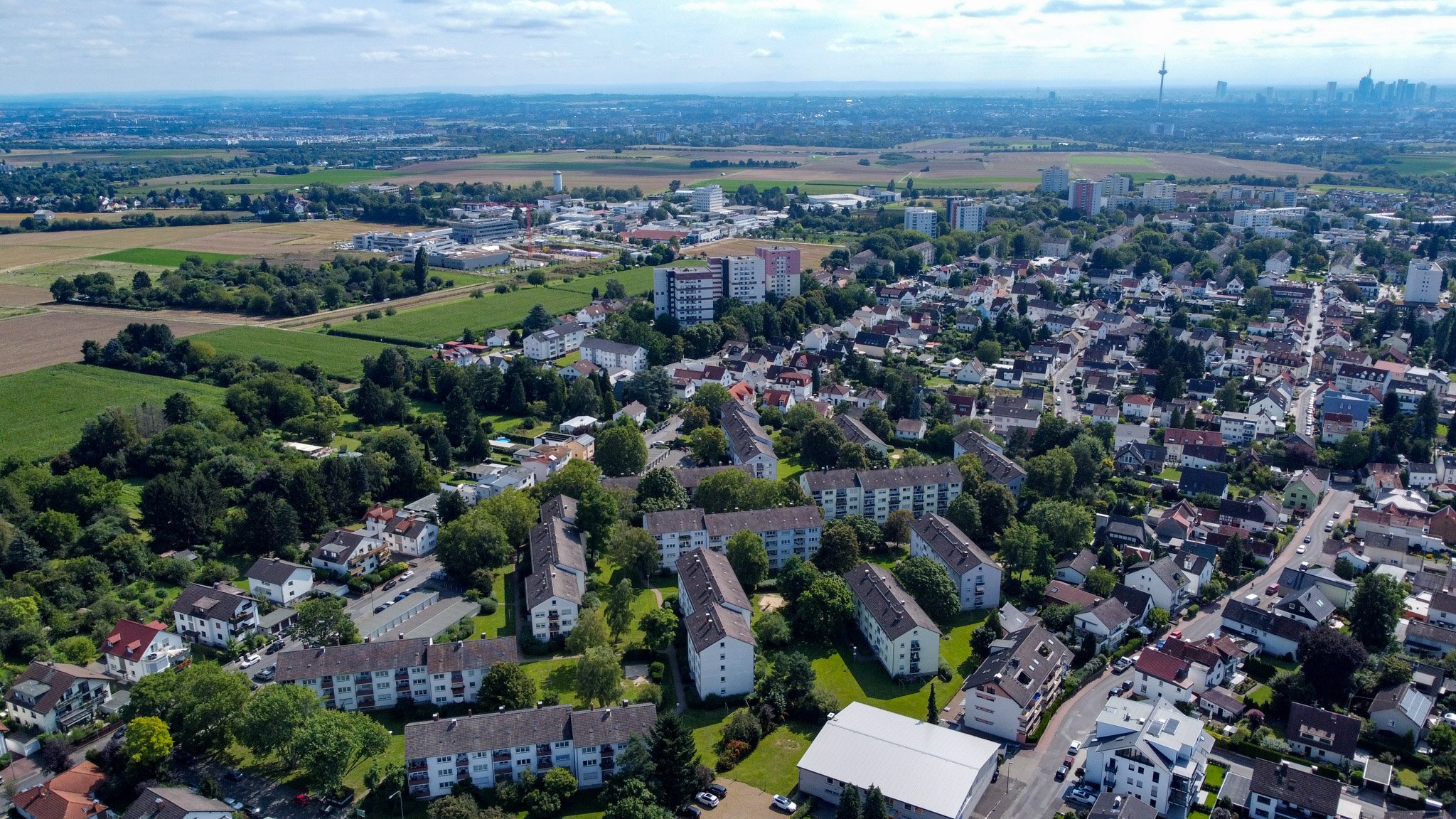 Luftaufnahmen von Steinbach (Taunus) Luftaufnahmen von Steinbach (Taunus)